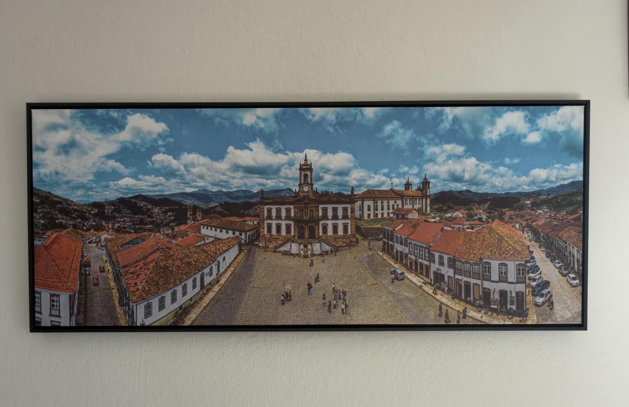 Tela panorâmica de Wandrey Cristiano com vista aérea da Praça Tiradentes